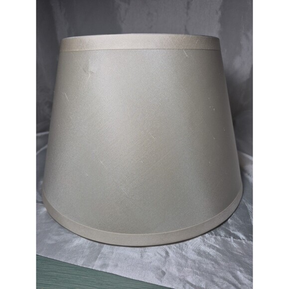Vintage Restoration Hardware Ivory Silk Drum Roll With Slant Shade 8 1/2" T - Picture 13 of 16